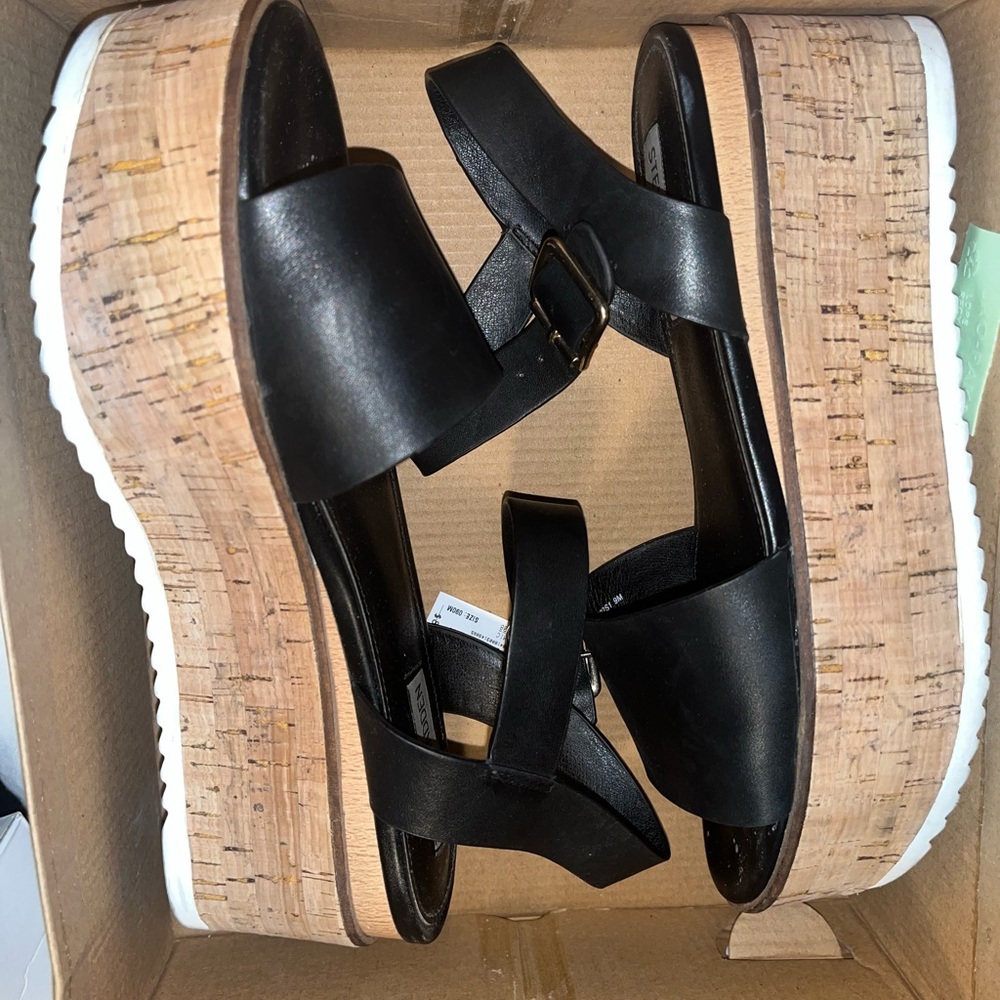 Steve Madden Sandal